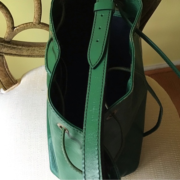 Louis Vuitton Epi Noe Green - Picture 11 of 14